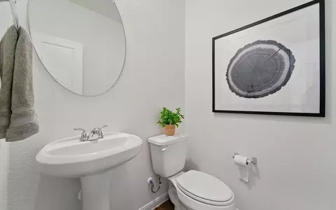 Bath - 3610 Compass Pointe Ct, Angleton, TX 77515 photo 18 of 18