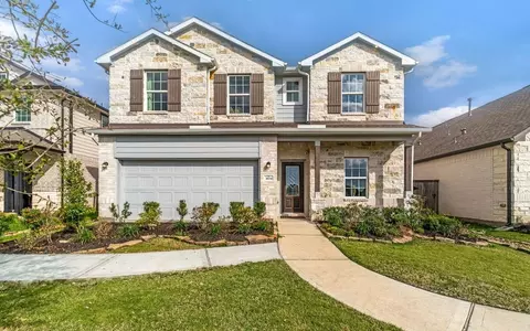 Exterior - 3610 Compass Pointe Ct, Angleton, TX 77515 photo 7 of 12