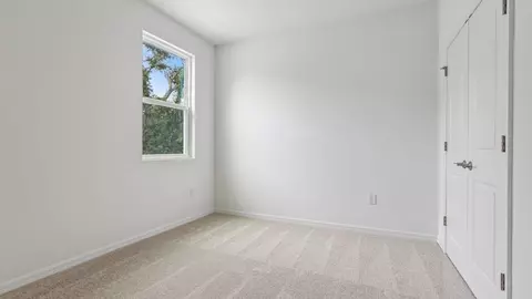 Bedroom - 607 Silver Stream Ct, Brandon, FL 33511 photo 3 of 11