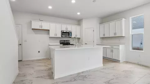 Kitchen - 607 Silver Stream Ct, Brandon, FL 33511 photo 1 of 7