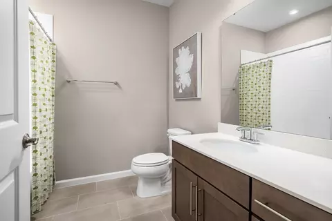 Bath - 2473 White Ladyfish Rd, Wimauma, FL 33598 photo 2 of 2