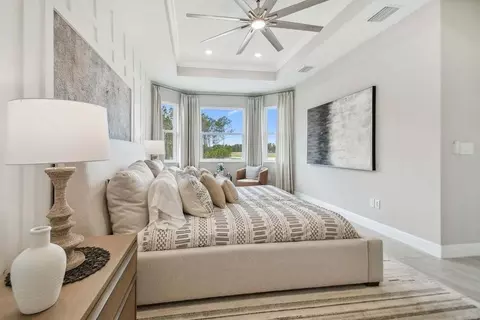 Bedroom - 1247 Honeycomb Pl, Seffner, FL 33584 photo 1 of 2