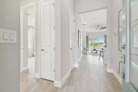 Entry Way - 1247 Honeycomb Pl, Seffner, FL 33584 photo 1 of 1
