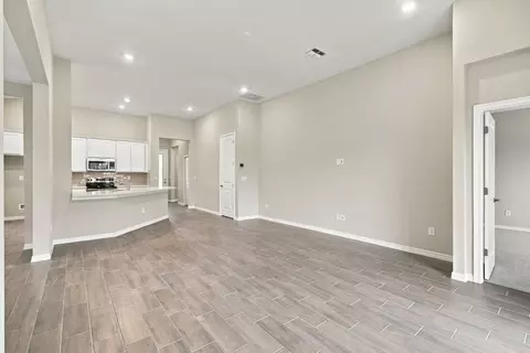 Living - 1247 Honeycomb Pl, Seffner, FL 33584 photo 2 of 2