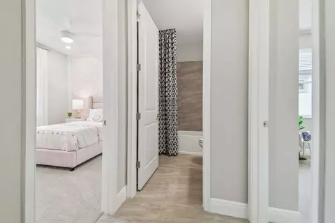 Entry Way - 1247 Honeycomb Pl, Seffner, FL 33584 photo 1 of 1
