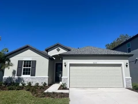 Exterior - 1247 Honeycomb Pl, Seffner, FL 33584 photo 2 of 5
