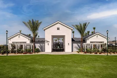 View/Area - 2203 Gilford St, Bakersfield, CA 93311 photo 2 of 17