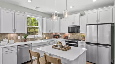 403 Briggs Dr, Easley, SC 29642 photo 12