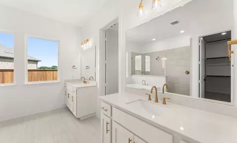 Bath - 2224 Switchgrass Dr, Argyle, TX 76226 photo 4 of 8