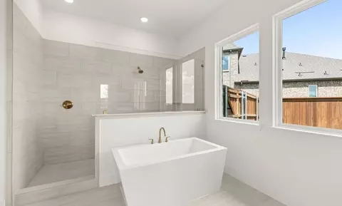 Bath - 2224 Switchgrass Dr, Argyle, TX 76226 photo 5 of 8