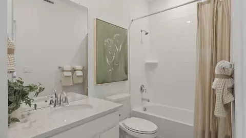 Bath - 7727 S Cherokee Trl, Centennial, CO 80016 photo 2 of 4