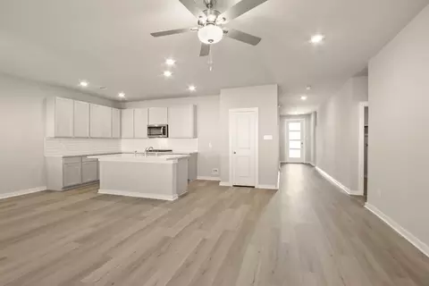 Entry Way - 12048 Moonlight Path Dr, Conroe, TX 77304 photo 2 of 3