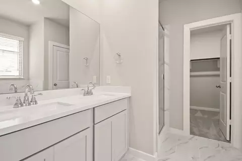 Bath - 12048 Moonlight Path Dr, Conroe, TX 77304 photo 3 of 6