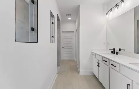Entry Way - 607 Driftstone Ln, Murfreesboro, TN 37128 photo 2 of 2