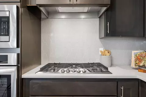 Kitchen - 1200 S 32nd Ave, Cornelius, OR 97113 photo 4 of 6