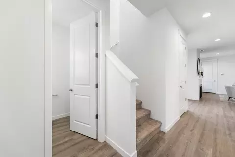 Entry Way - 1200 S 32nd Ave, Cornelius, OR 97113 photo 4 of 6
