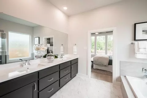 Bath - 4687 Bridgewood Dr, Spring, TX 77386 photo 8 of 10