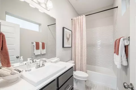 Bath - 4687 Bridgewood Dr, Spring, TX 77386 photo 3 of 10