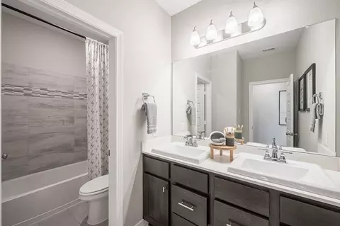 Bath - 4687 Bridgewood Dr, Spring, TX 77386 photo 5 of 10
