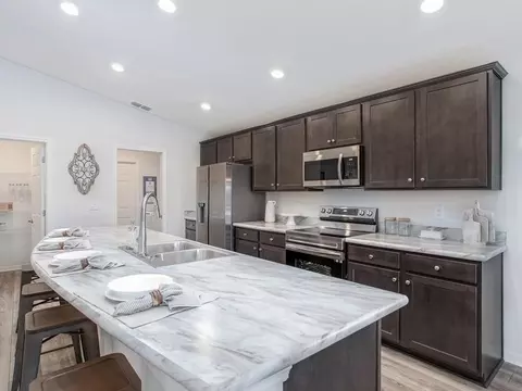 Kitchen - 5850 Piney Shrub Pl, Saint Cloud, FL 34771 photo 1 of 4