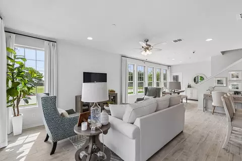 Living - 4002 Avion Dr, Sanger, TX 76266 photo 2 of 4