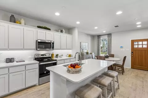 Kitchen - 4002 Avion Dr, Sanger, TX 76266 photo 3 of 11