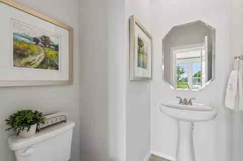 Bath - 4002 Avion Dr, Sanger, TX 76266 photo 5 of 6