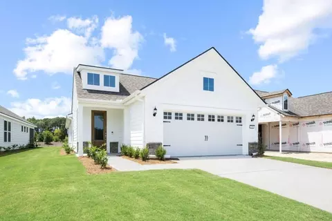 98 Bull Run Rd, Richmond Hill, GA 31324