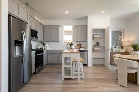 Kitchen - 613 Riley Ave, Chowchilla, CA 93610 photo 5 of 5