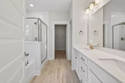 Bath - 219 Creek Pointe Dr, Moncks Corner, SC 29461 photo 2 of 12