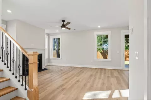 Living - 219 Creek Pointe Dr, Moncks Corner, SC 29461 photo 3 of 7