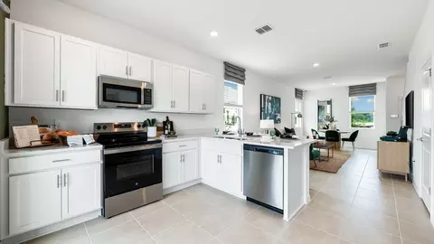 Kitchen - 13228 Stable Pl, Parrish, FL 34219 photo 5 of 5