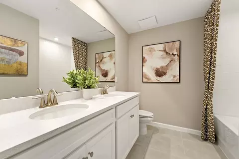 Bath - 9623 Peace Dr, Orlando, FL 32832 photo 2 of 2