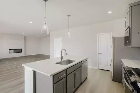 Kitchen - 653 Noola St, Windsor, CO 80550 photo 3 of 4