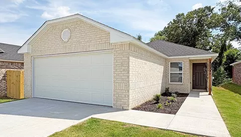 8724 Preston Wood Dr, Fort Smith, AR 72916