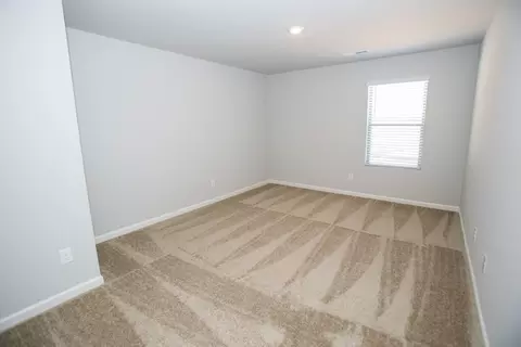 Bedroom - 121 Shenandoah Ln, Lagrange, GA 30241 photo 2 of 9