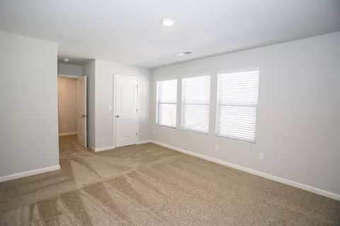Bedroom - 121 Shenandoah Ln, Lagrange, GA 30241 photo 1 of 9