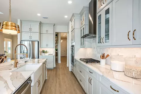 Kitchen - 17652 Cane Ave, Venice, FL 34293 photo 4 of 4