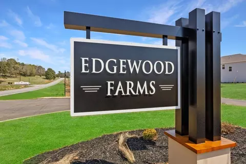133 Edgewood Farms Ct, Easley, SC 29640