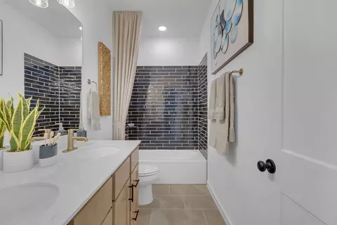 Bath - 5222 Wittenberg Way, Spring, TX 77379 photo 3 of 4