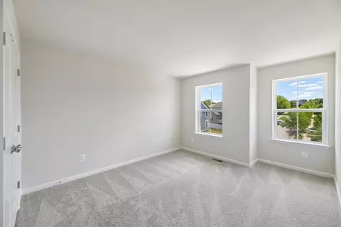 Bedroom - 9730 Gaelic Pl, Waldorf, MD 20601 photo 10 of 22