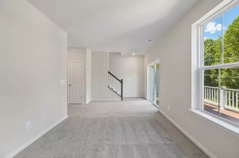 Living - 9730 Gaelic Pl, Waldorf, MD 20601 photo 6 of 10