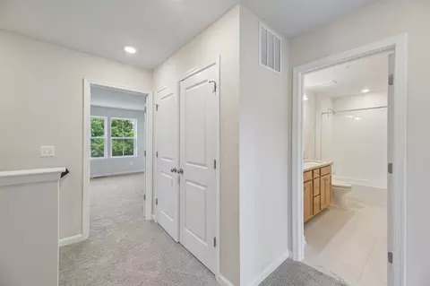 Entry Way - 9730 Gaelic Pl, Waldorf, MD 20601 photo 5 of 9