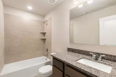 Bath - 4500 S Fork Ranch Rd, Waco, TX 76705 photo 2 of 6