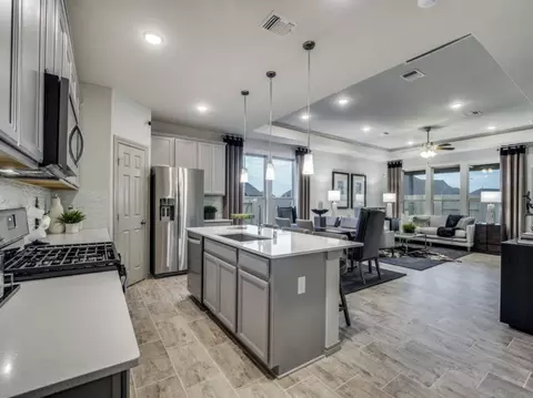 Kitchen - 16418 Cedarveil Ct, Conroe, TX 77302 photo 2 of 3
