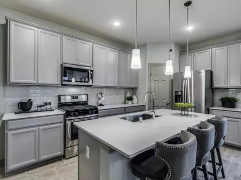 Kitchen - 16418 Cedarveil Ct, Conroe, TX 77302 photo 1 of 3