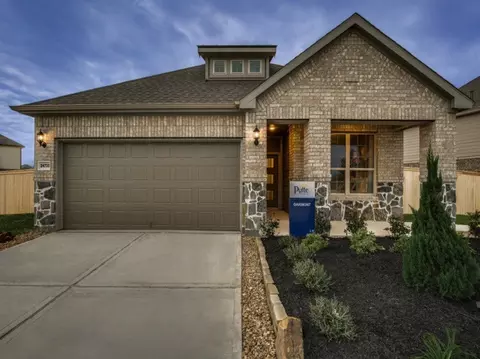 16218 Aspen Crest Dr, Conroe, TX 77302