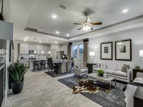Living - 16418 Cedarveil Ct, Conroe, TX 77302 photo 2 of 3