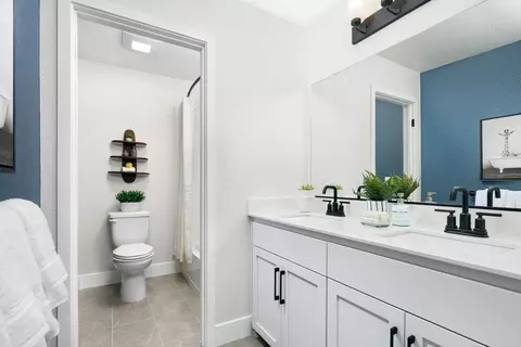 Bath - 125 Solera Dr, Lodi, CA 95240 photo 3 of 3
