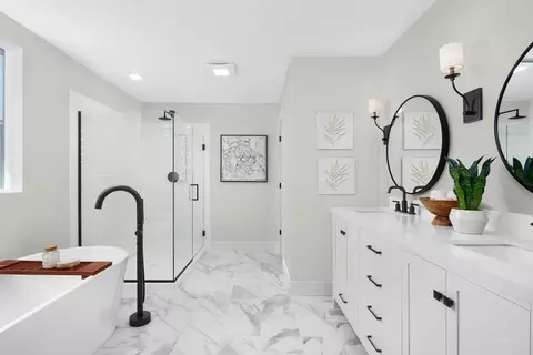 Bath - 125 Solera Dr, Lodi, CA 95240 photo 1 of 3